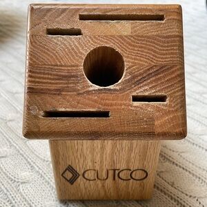 Cutco Knife Block Essentials oak 5 slots 4 Knife. 1 Hole Made USA 4 rubber feet